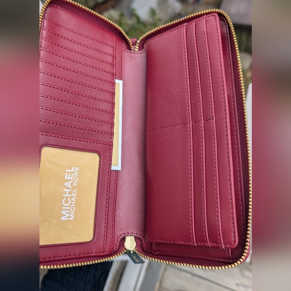 NWT Michael Kors Jet Set Travel Large Continental Leather Wallet Mulberry - Picture 9 of 9